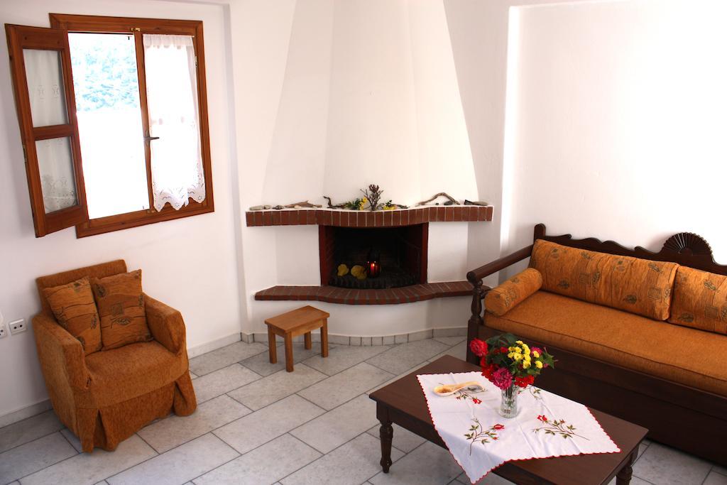 Matina - Stavros Traditional Houses Koronos Kamer foto