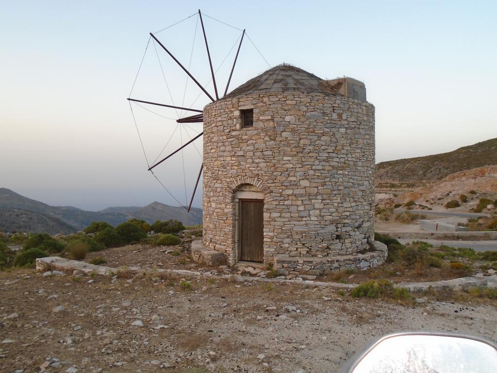 Matina - Stavros Traditional Houses Koronos Buitenkant foto